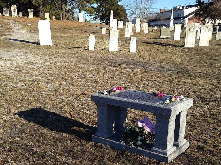 smallpox_memorial_15apr2015